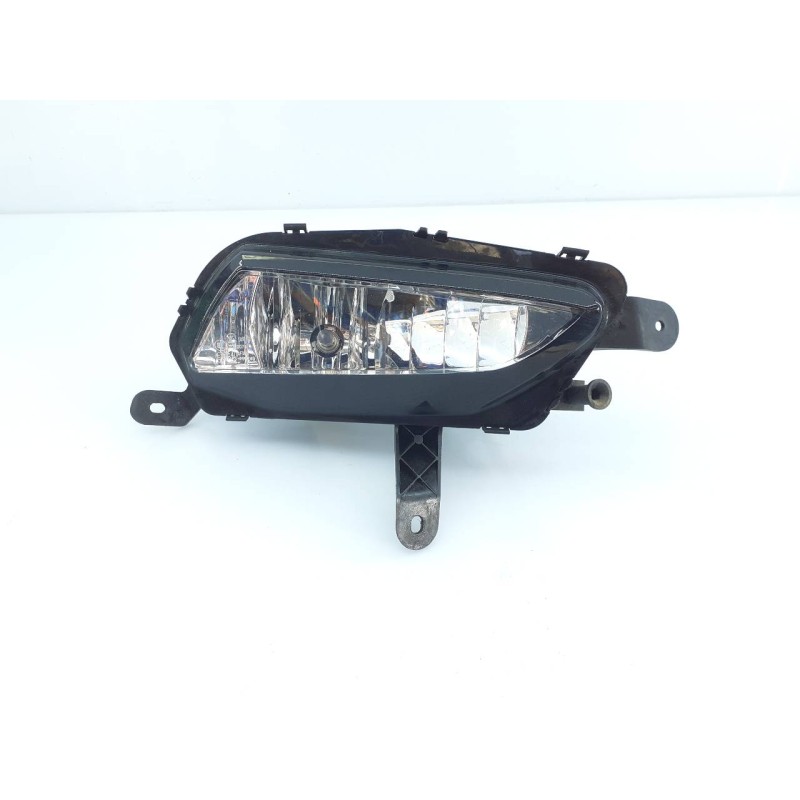 Recambio de faro antiniebla derecho para opel zafira (c) selective start/stop referencia OEM IAM 662588537R  E2-B6-9-2