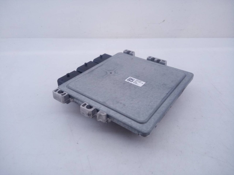 Recambio de centralita motor uce para peugeot 5008 allure referencia OEM IAM 96666681180 9800268980 E3-B2-31-4