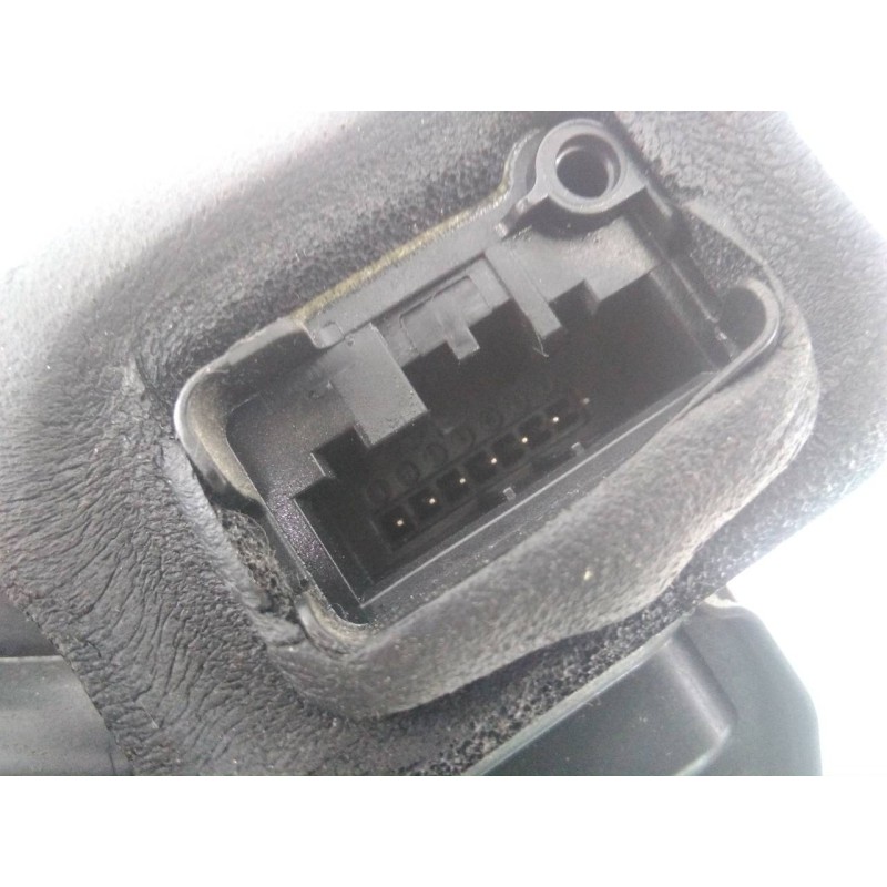 Recambio de cerradura puerta trasera derecha para skoda rapid ambition referencia OEM IAM 5E0839016A  E1-A5-8-1