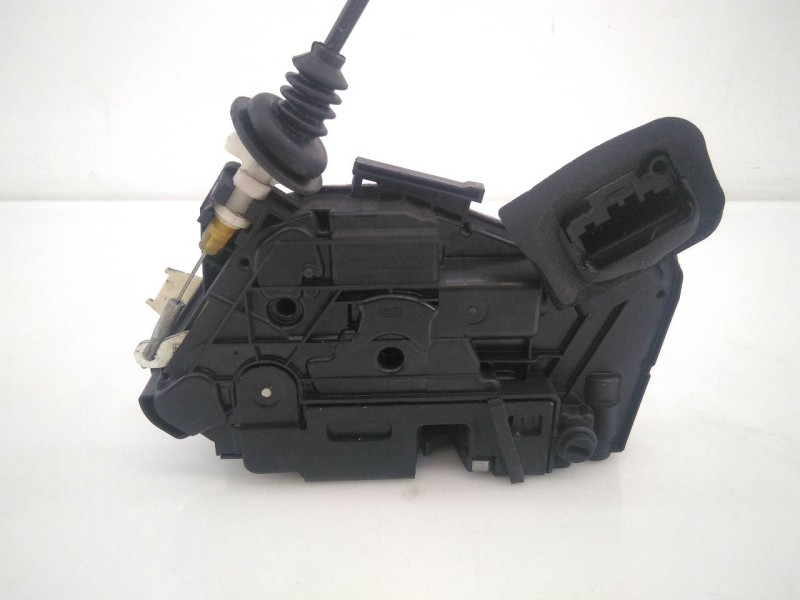 Recambio de cerradura puerta trasera derecha para skoda rapid ambition referencia OEM IAM 5E0839016A  E1-A5-8-1