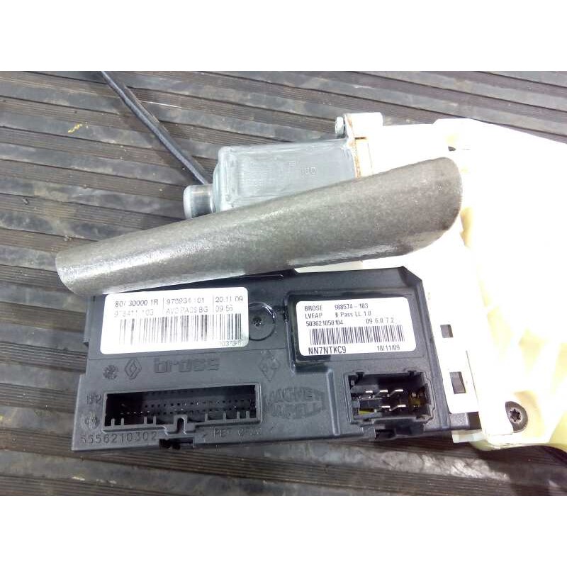 Recambio de elevalunas delantero derecho para renault laguna iii authentique referencia OEM IAM 807000002R  E1-A1-6-3