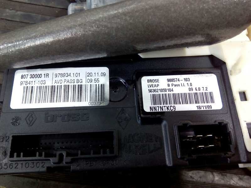 Recambio de elevalunas delantero derecho para renault laguna iii authentique referencia OEM IAM 807000002R  E1-A1-6-3