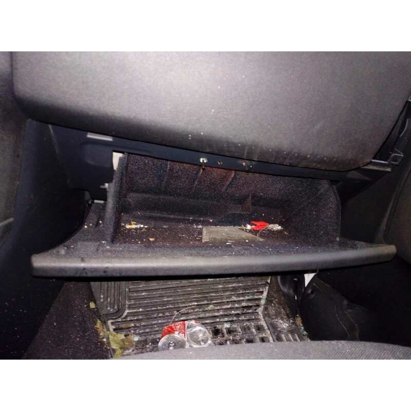 Recambio de guantera para land rover discovery 4 tdv6 se referencia OEM IAM   