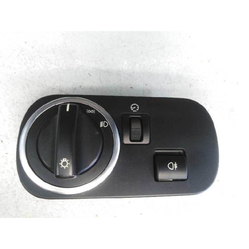 Recambio de mando luces para land rover discovery 4 tdv6 se referencia OEM IAM E0201044 AH2213A024BC E3-B3-12-2