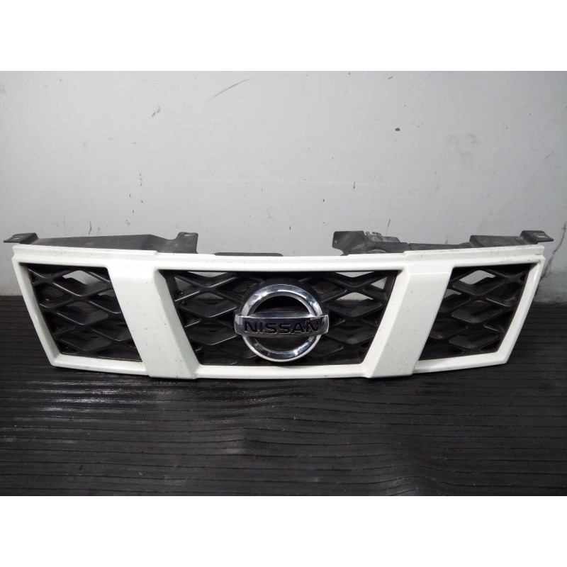 Recambio de rejilla delantera para nissan x-trail (t31) se referencia OEM IAM   P2-A2-17