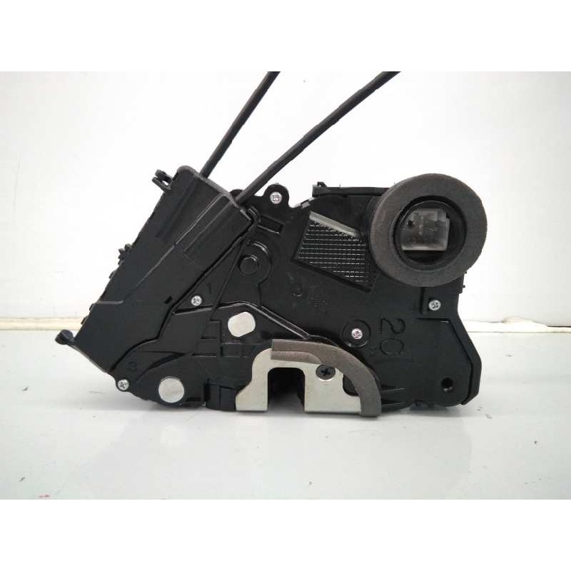 Recambio de cerradura puerta delantera derecha para toyota yaris active referencia OEM IAM 27049  E2-B4-15-1