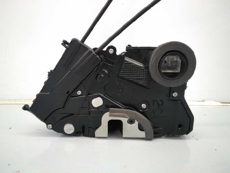 Recambio de cerradura puerta delantera derecha para toyota yaris active referencia OEM IAM 27049  E2-B4-15-1