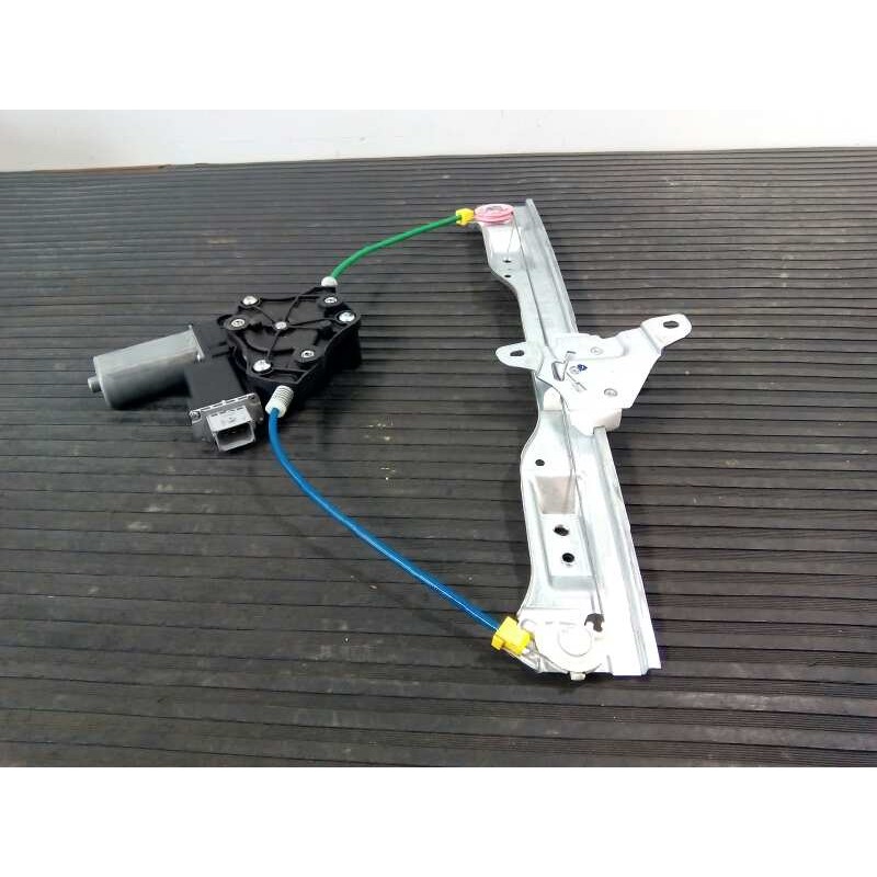 Recambio de elevalunas delantero izquierdo para opel corsa e color edition ecoflex referencia OEM IAM 13447038  E2 -B6-23-1