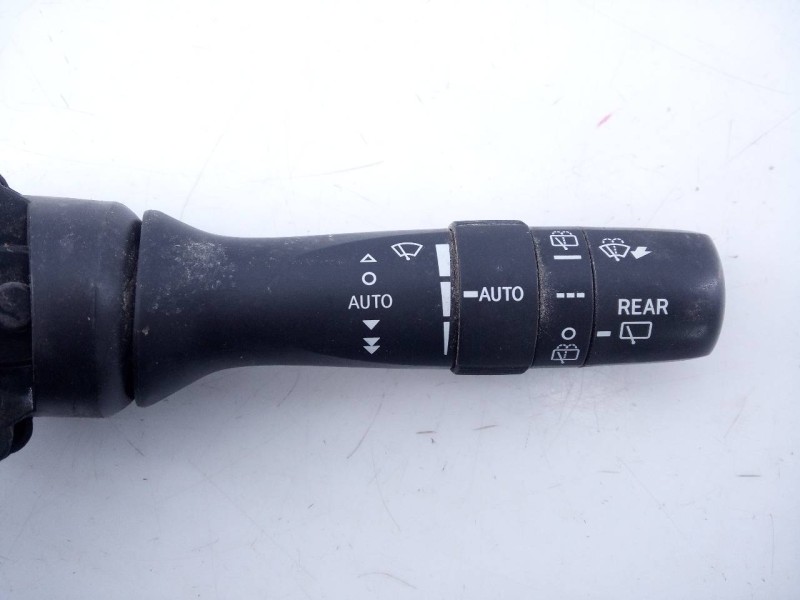 Recambio de mando limpia para toyota rav 4 (a3) active referencia OEM IAM 173848  E3-B2-18-2