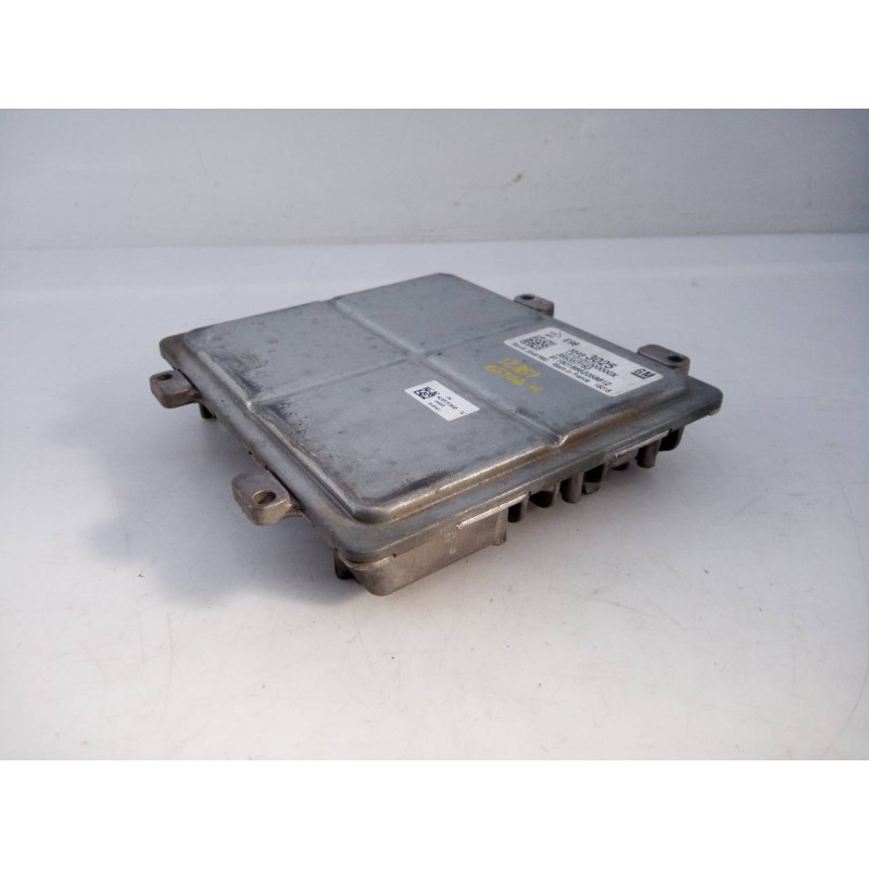 Recambio de centralita motor uce para opel astra k lim. 5türig dynamic referencia OEM IAM 55493025 395357783 E3-A5-25-2