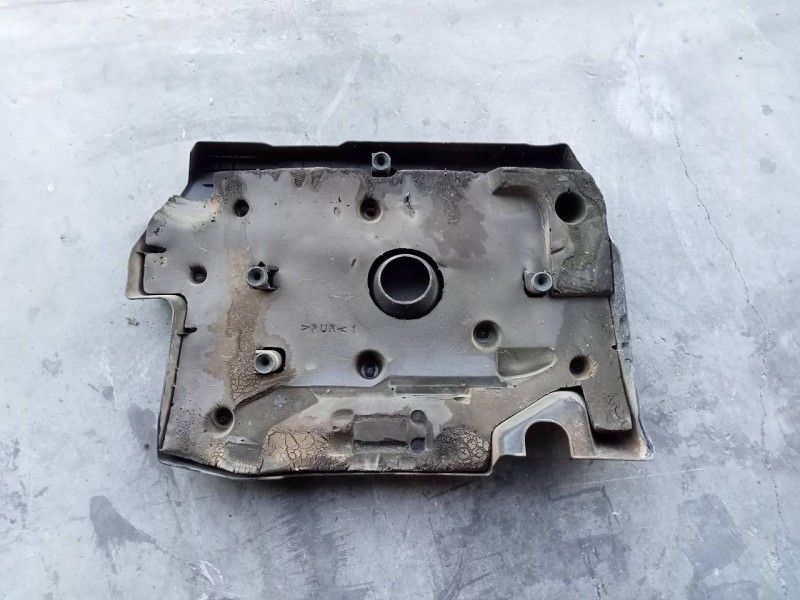 Recambio de tapa motor para toyota rav 4 (a3) active referencia OEM IAM   