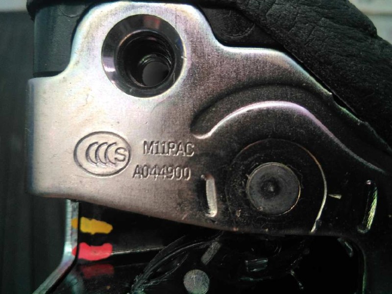 Recambio de cerradura puerta delantera derecha para subaru outback (b15) comfort referencia OEM IAM A044900 M11PAC E2-A5-11-2