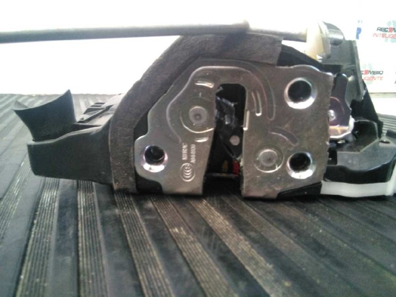 Recambio de cerradura puerta delantera derecha para subaru outback (b15) comfort referencia OEM IAM A044900 M11PAC E2-A5-11-2