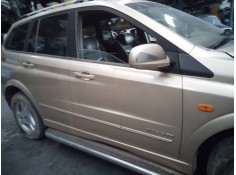 Recambio de puerta delantera derecha para ssangyong kyron 200 xdi limited referencia OEM IAM    2