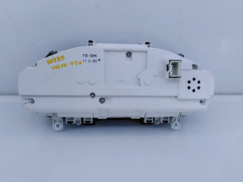 Recambio de cuadro instrumentos para volvo v40 momentum referencia OEM IAM 36001166 799370U E3-B5-48-1