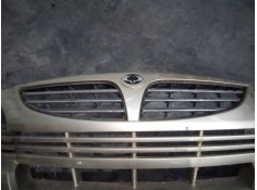 REJILLA DELANTERA 