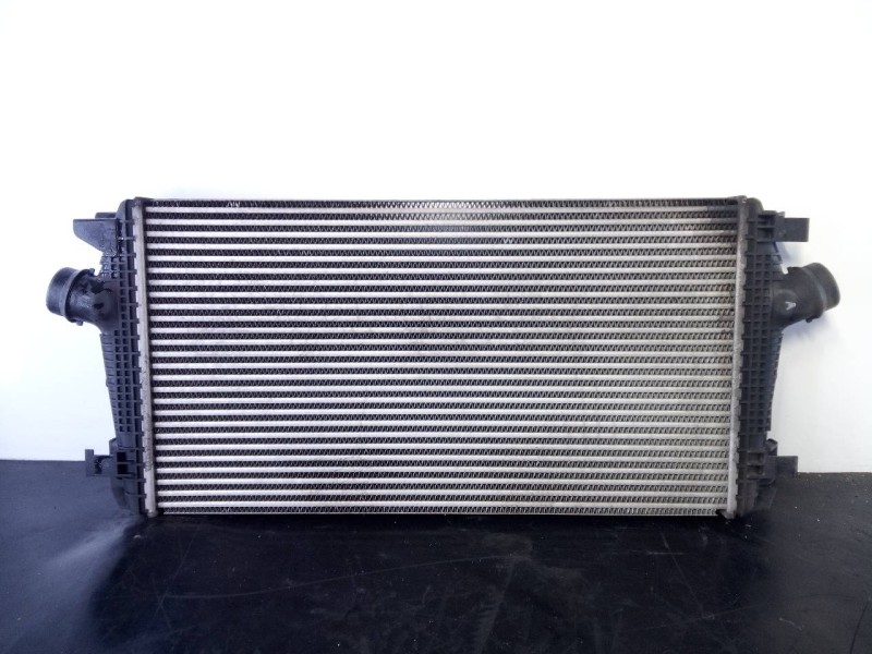 Recambio de intercooler para opel astra j lim. excellence referencia OEM IAM 13267647 1385C8135 P2-B10-3