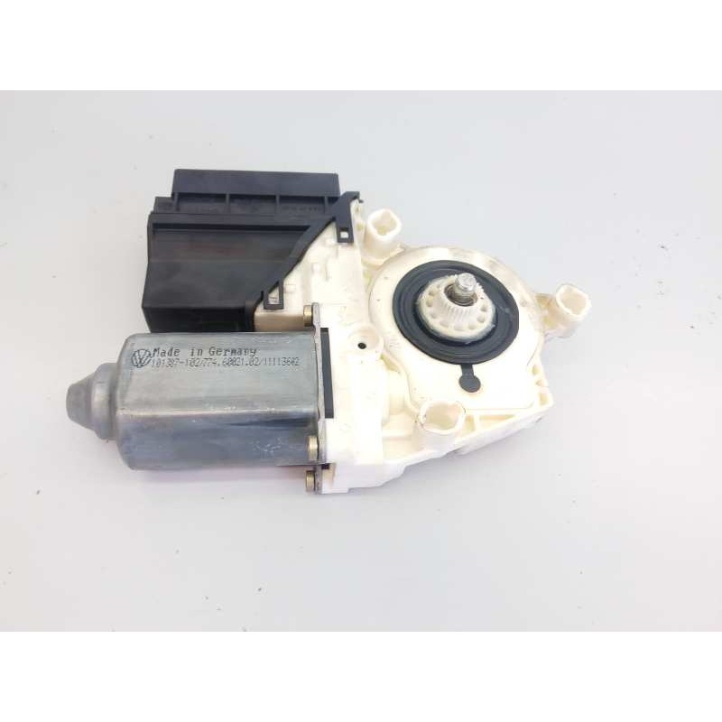 Recambio de motor elevalunas delantero derecho para seat ibiza (6k) referencia OEM IAM 6Q2959802A  E1-B6-44-1