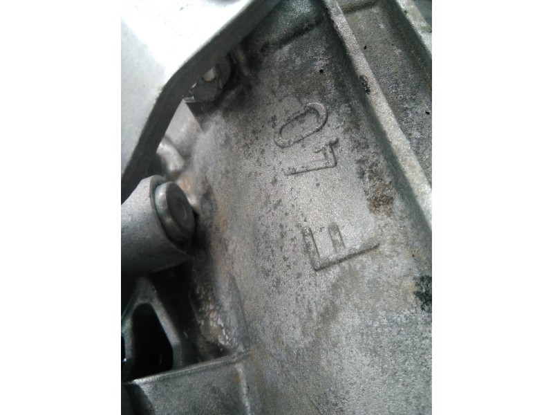 Recambio de caja cambios para opel insignia sports tourer innovation referencia OEM IAM F40  M1-B4-57