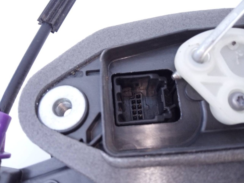 Recambio de cerradura puerta delantera derecha para opel insignia sports tourer innovation referencia OEM IAM   E2-B6-65-1