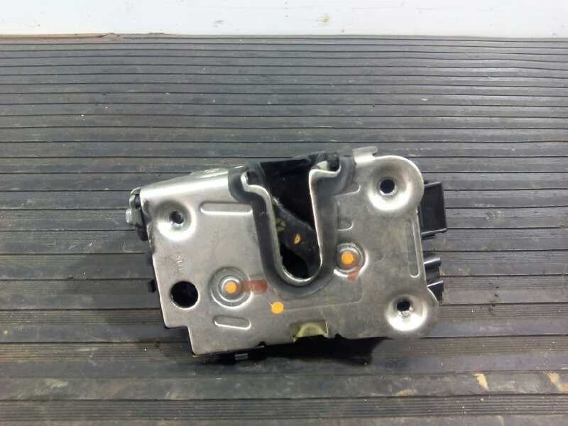 Recambio de cerradura puerta trasera izquierda para dacia duster ambiance 4x4 referencia OEM IAM   E1-A1-8-4