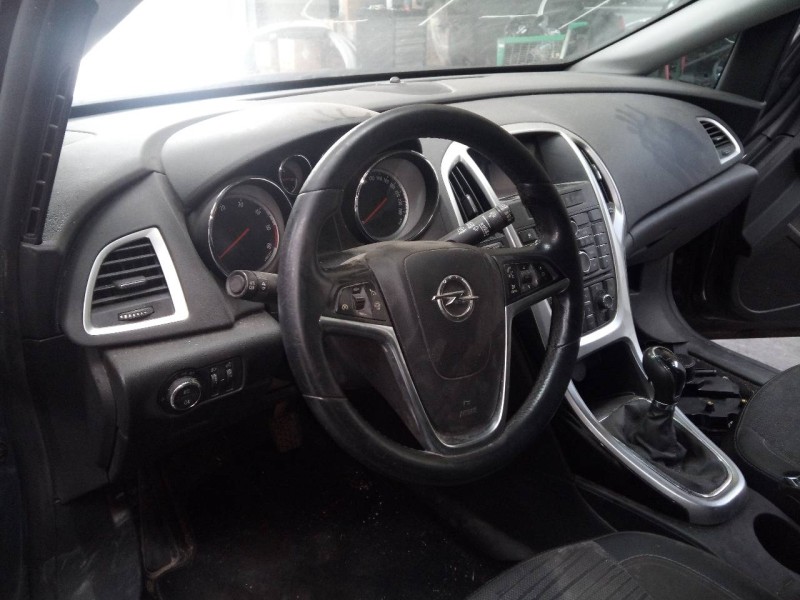 Recambio de salpicadero para opel astra j lim. excellence referencia OEM IAM   