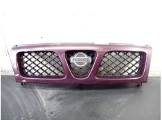 Recambio de rejilla delantera para nissan terrano/terrano.ii (r20) elegance referencia OEM IAM 623107F  P2-A2-14