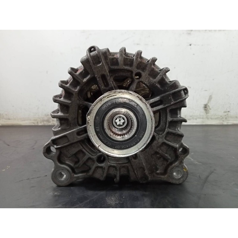Recambio de alternador para audi a6 berlina (4gc) 2.0 tdi ultra referencia OEM IAM 04L903017C FGN20S025 P3-A4-4-3