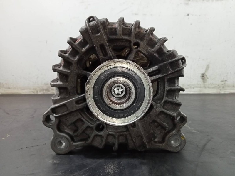 Recambio de alternador para audi a6 berlina (4gc) 2.0 tdi ultra referencia OEM IAM 04L903017C FGN20S025 P3-A4-4-3