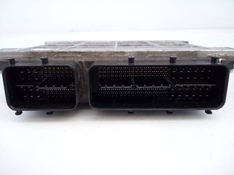 Recambio de centralita motor uce para toyota prius+ eco referencia OEM IAM 8966147C20 2768002210 E3-B2-13-2