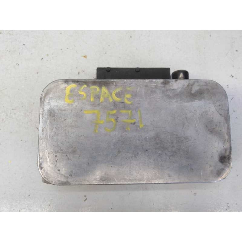 Recambio de centralita motor uce para renault espace iv (jk0) dynamique referencia OEM IAM 8200274277 YZBA015448 E2-A1-44-3