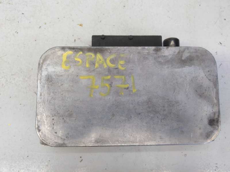 Recambio de centralita motor uce para renault espace iv (jk0) dynamique referencia OEM IAM 8200274277 YZBA015448 E2-A1-44-3