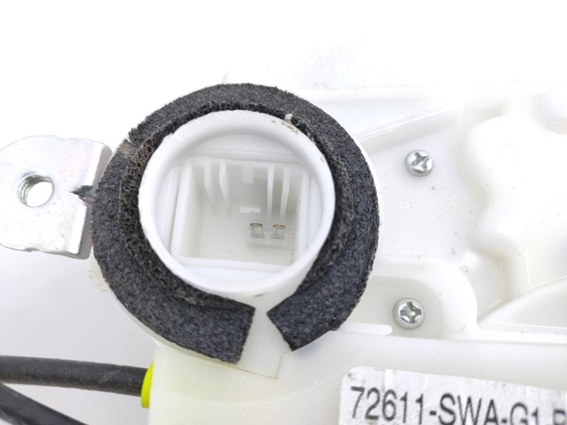 Recambio de cerradura puerta trasera derecha para honda cr-v elegance 4x4 referencia OEM IAM 72611SWAG1RHRR  E2-A2-55-2