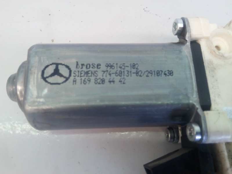Recambio de motor elevalunas delantero derecho para mercedes-benz clase b (w245) referencia OEM IAM 996145102  E1-A2-28-1