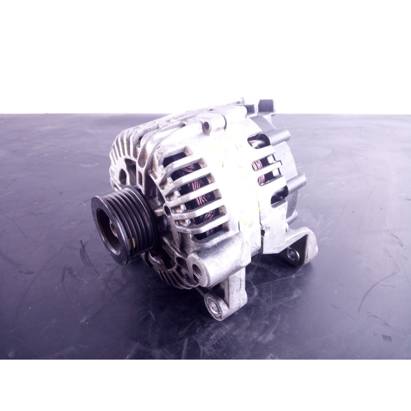 Recambio de alternador para bmw serie 1 berlina (e81/e87) 120d referencia OEM IAM 5570202808 220117 P3-A4-20-2