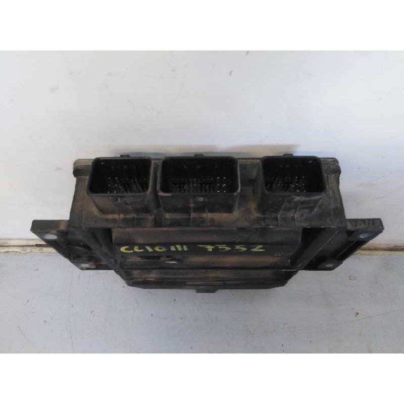 Recambio de centralita motor uce para renault clio iii 20 aniversario referencia OEM IAM 8200399038 8200619409 E2-A1-44-3