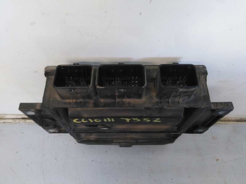 Recambio de centralita motor uce para renault clio iii 20 aniversario referencia OEM IAM 8200399038 8200619409 E2-A1-44-3