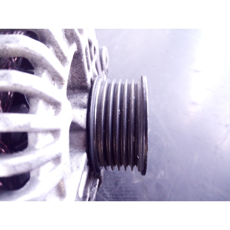 Recambio de alternador para bmw serie 1 berlina (e81/e87) 120d referencia OEM IAM 5570202808 220117 P3-A4-20-2