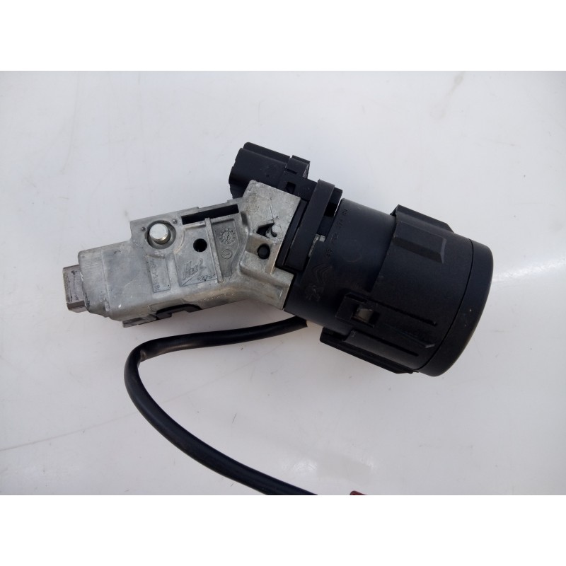 Recambio de antirrobo para peugeot 3008 gt line referencia OEM IAM 9673257480 9663123380 E3-B2-25-1