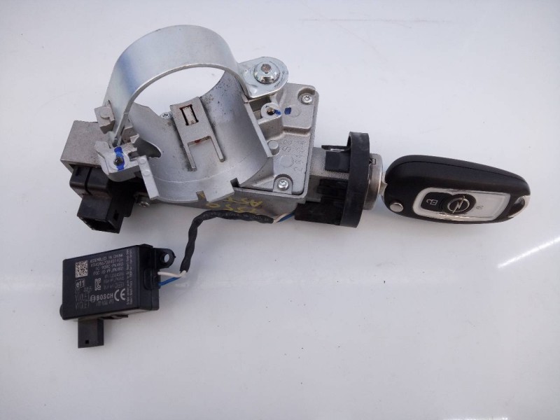 Recambio de antirrobo para opel astra k lim. 5türig excellence referencia OEM IAM 712301010265  E3-A5-13-4