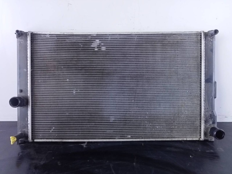 Recambio de radiador agua para toyota prius+ eco referencia OEM IAM 4221367880 3729 P2-A6-9