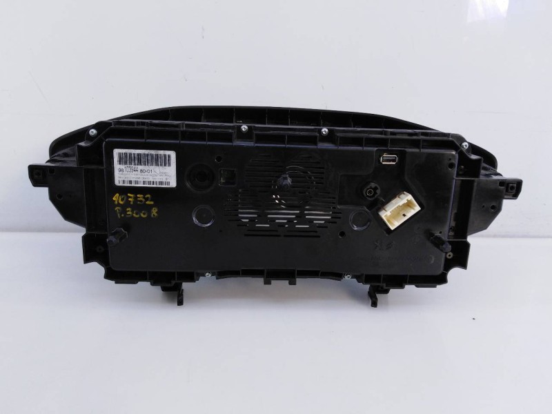 Recambio de cuadro instrumentos para peugeot 3008 gt line referencia OEM IAM 9810394480 50300352011500 E3-B2-29-3