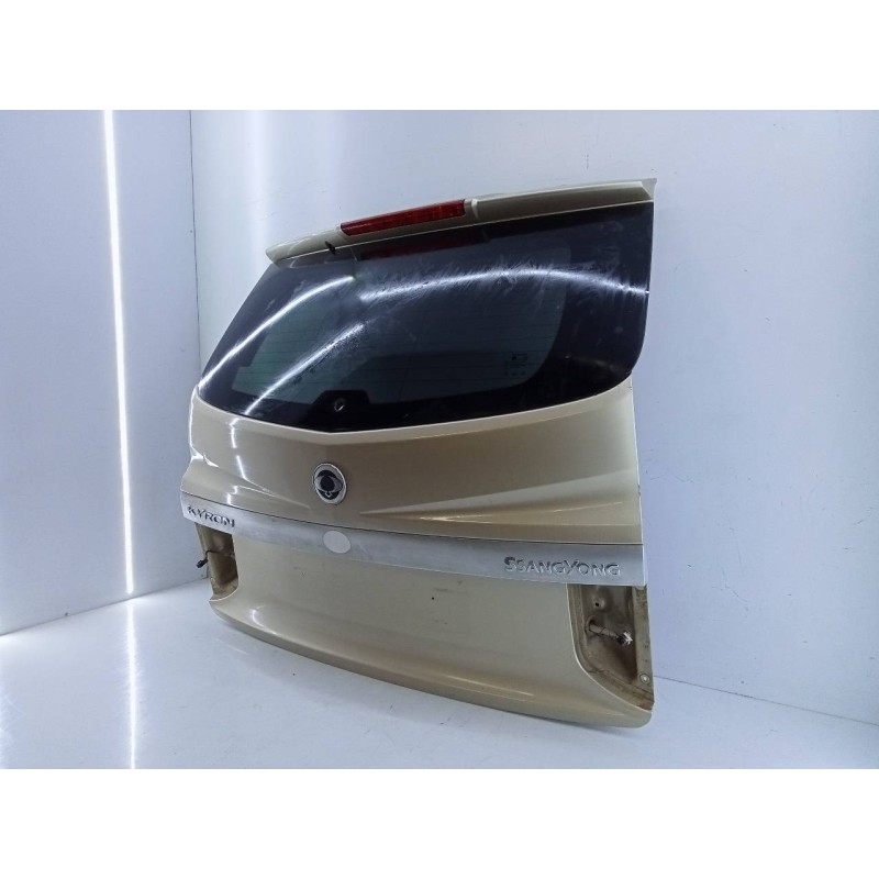 Recambio de porton trasero para ssangyong kyron 200 xdi limited referencia OEM IAM   E4-B4-12