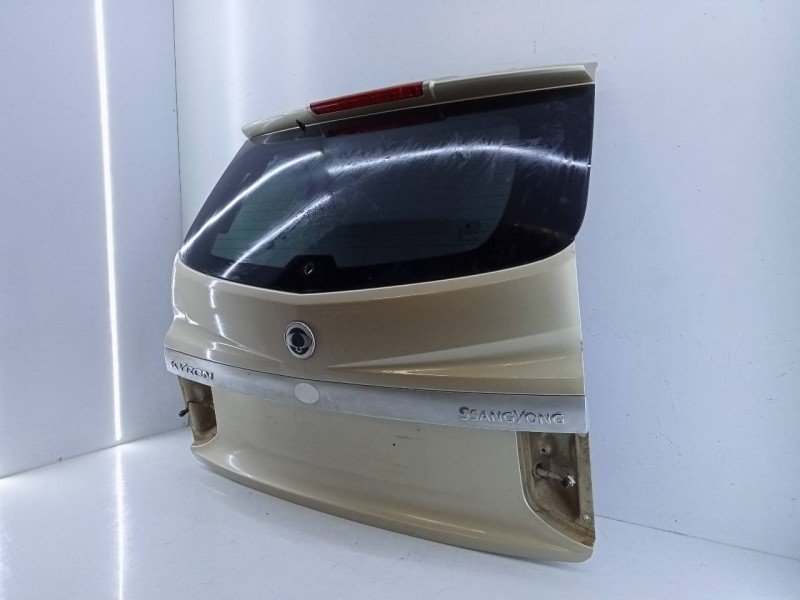 Recambio de porton trasero para ssangyong kyron 200 xdi limited referencia OEM IAM   E4-B4-12