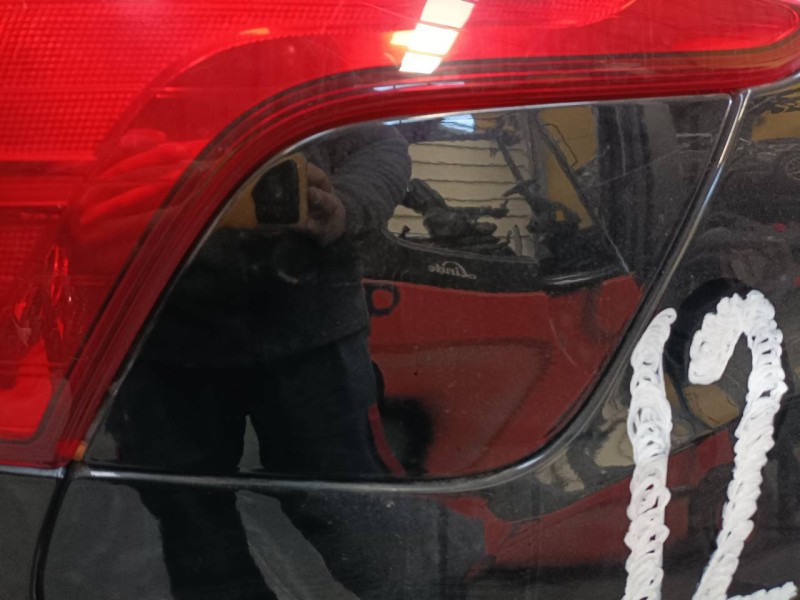 Recambio de tapa exterior combustible para ford focus lim. (cb8) trend referencia OEM IAM   