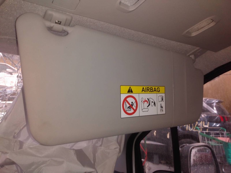 Recambio de parasol derecho para opel combo life edition referencia OEM IAM   