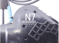 Recambio de cerradura puerta trasera izquierda para toyota prius+ eco referencia OEM IAM N700528033  E2-B4-61-1 2