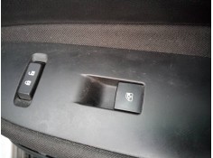 MANDO ELEVALUNAS DELANTERO DERECHO 