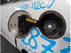 Recambio de tapa exterior combustible para peugeot 5008 allure referencia OEM IAM    2
