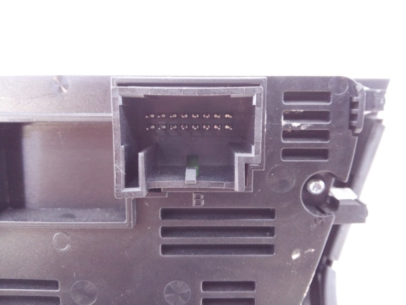 Recambio de mando climatizador para audi a6 berlina (4gc) 2.0 tdi ultra referencia OEM IAM 4G0820043CA  E2-A1-24-7
